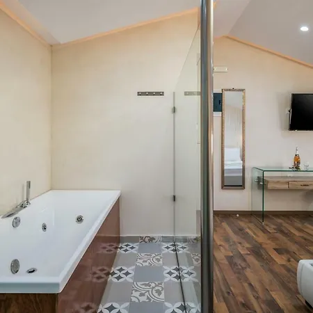 Diamond Luxury Suites Koum Kapi Konukevi *