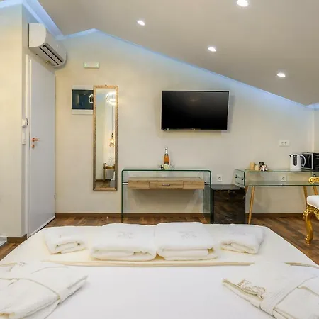 Konukevi Diamond Luxury Suites Koum Kapi *